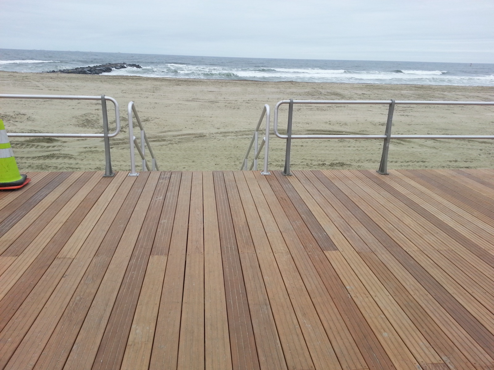 The 2x Rule for Commercial Ipe Decking: Boardwalks, Piers and Plazas at Full Thickness