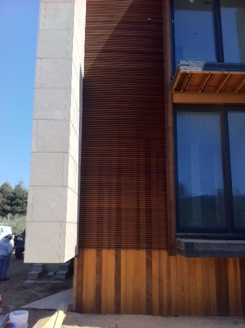 White Oak Exterior Cladding: Durability, Cost Factors, and Finish Options