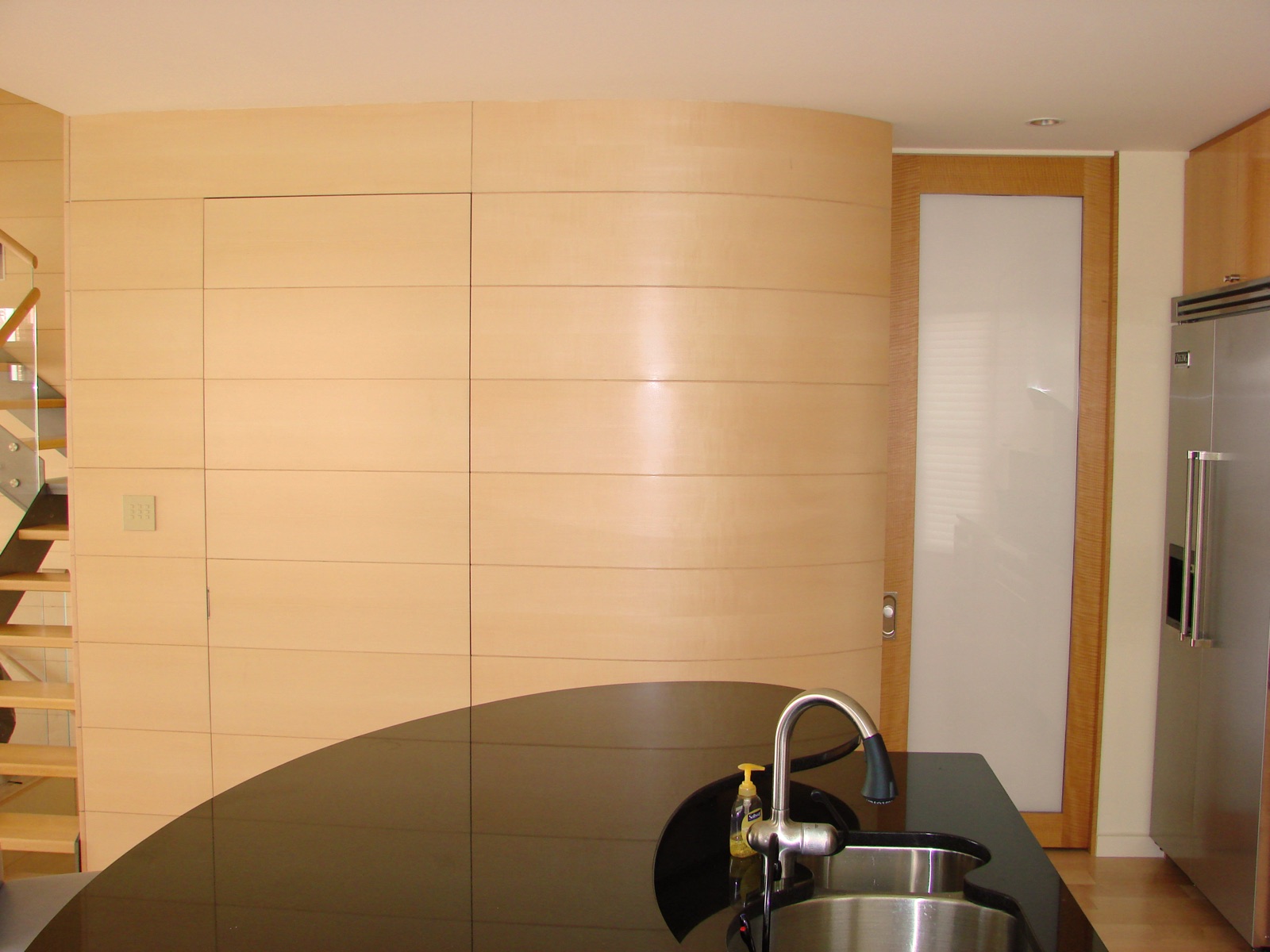 Wall panelling delivered as a matched package