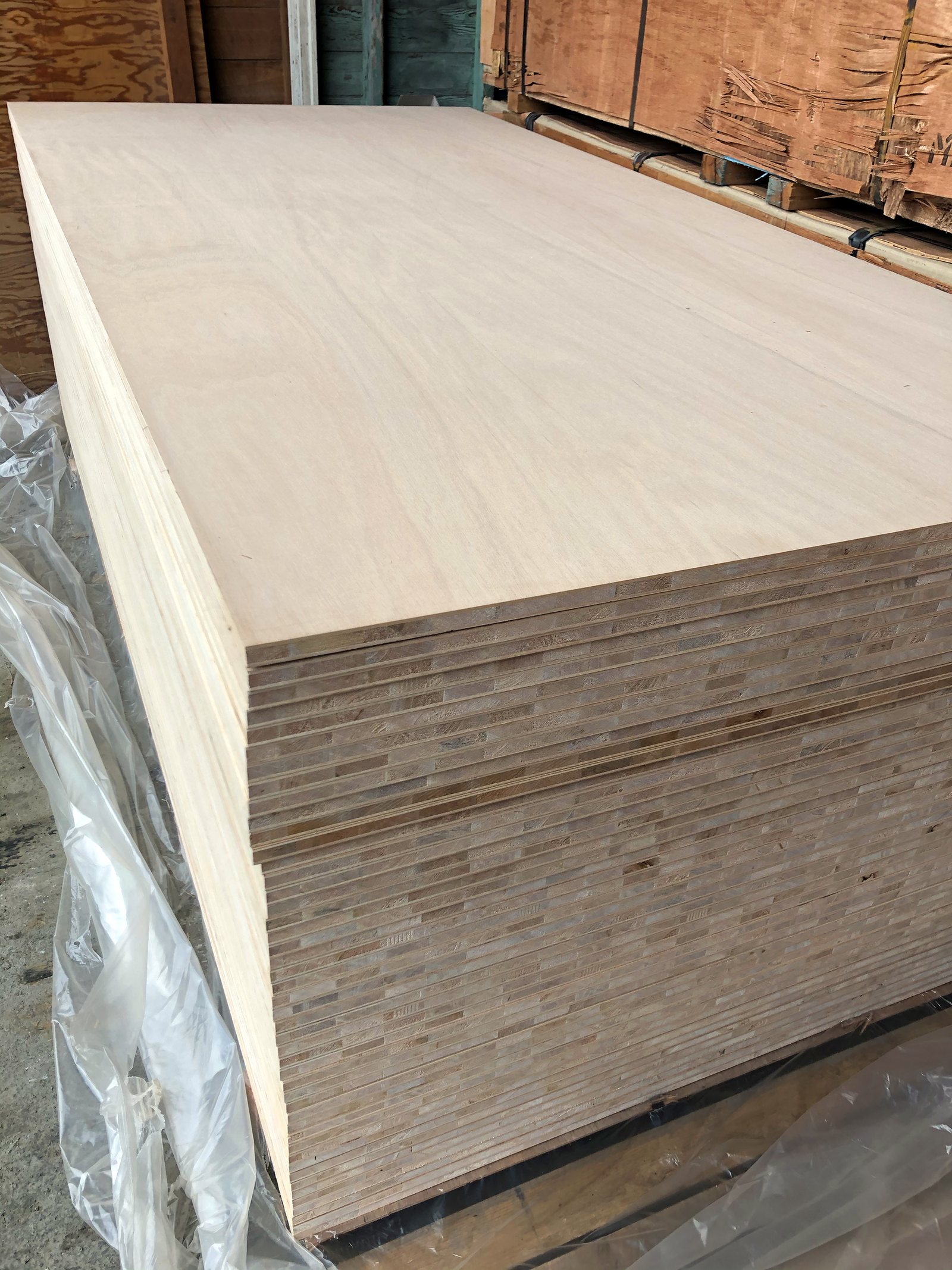 Panel edge showing the layers and the exposed end