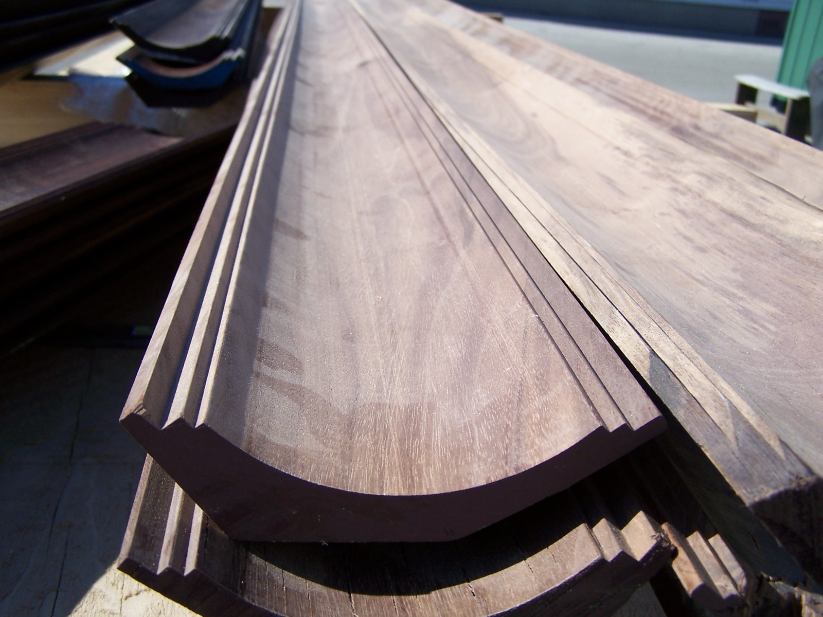 How a Millwork Shop Holds One Moulding Profile Across Thousands of Identical Pieces