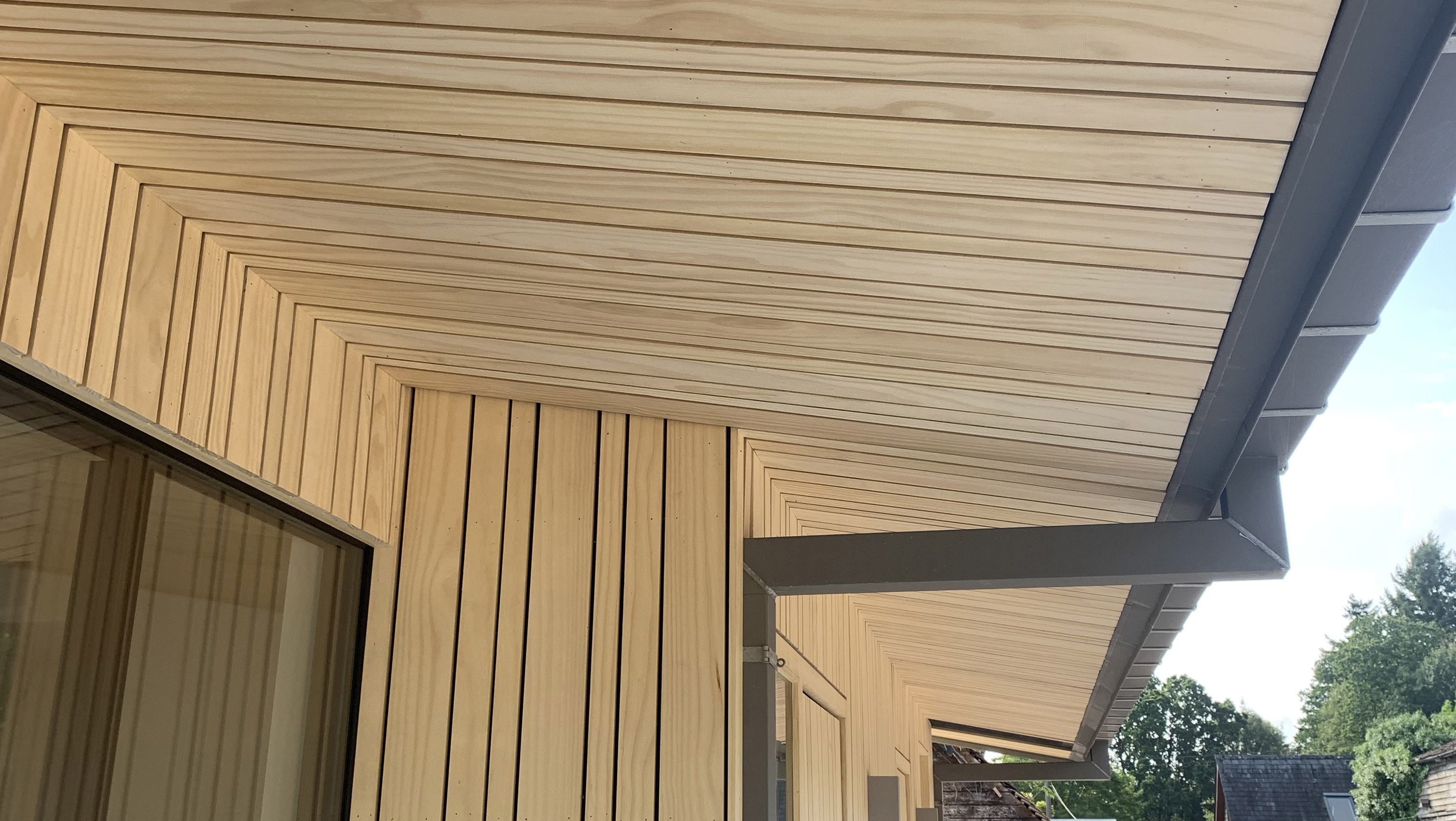 Where to Source Prefinished Hardwood Siding That Ships Ready to Install With No Field Finishing